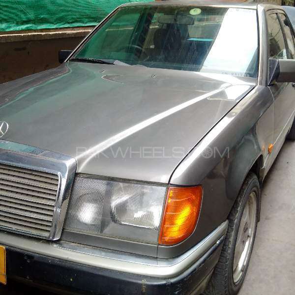 Mercedes Benz 250 D 1990 for Sale in Karachi Image-1