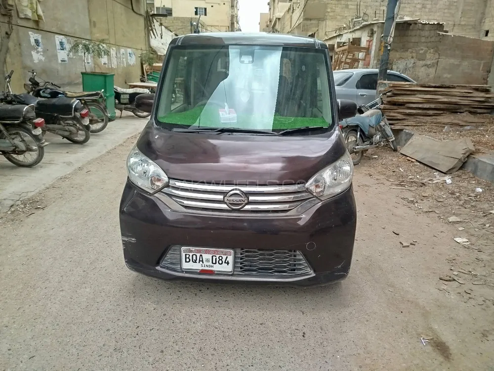 Nissan Dayz Roox 2015 for Sale in Karachi Image-1