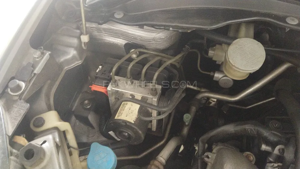 Suzuki Swift 2013 for Sale in Tando Allah Yar Image-1