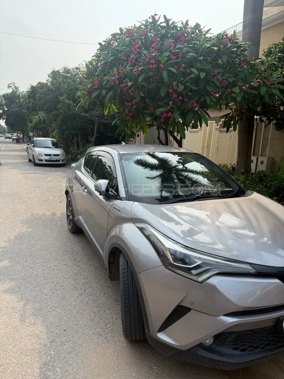 Toyota C-HR 2017 for Sale in Islamabad Image-1