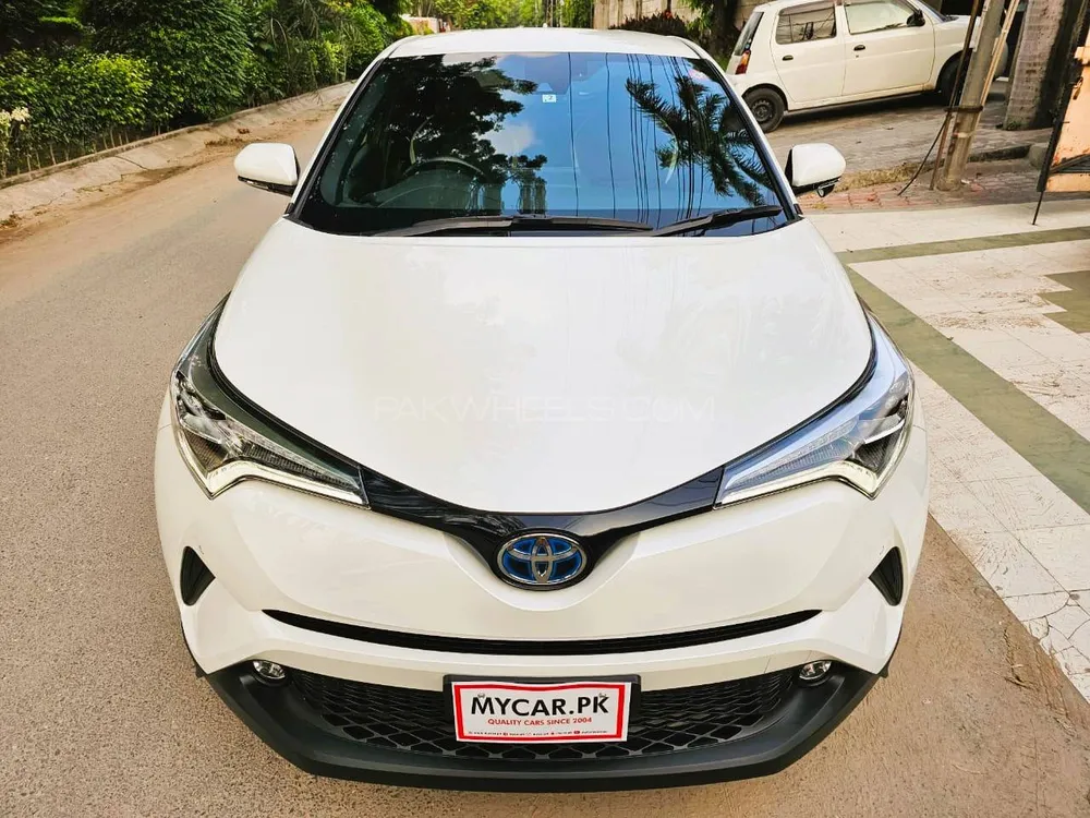 Toyota C-HR 2019 for Sale in Lahore Image-1