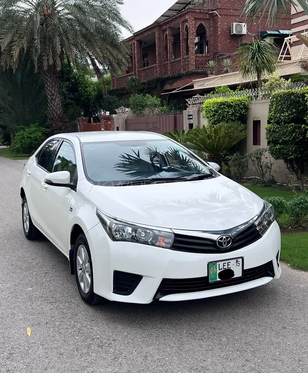 Toyota Corolla 2015 for Sale in Lahore Image-1