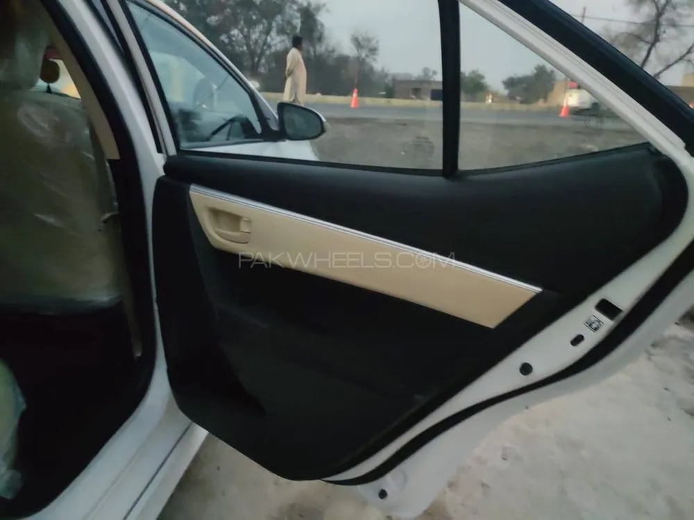 Toyota Corolla 2021 for Sale in Lahore Image-1