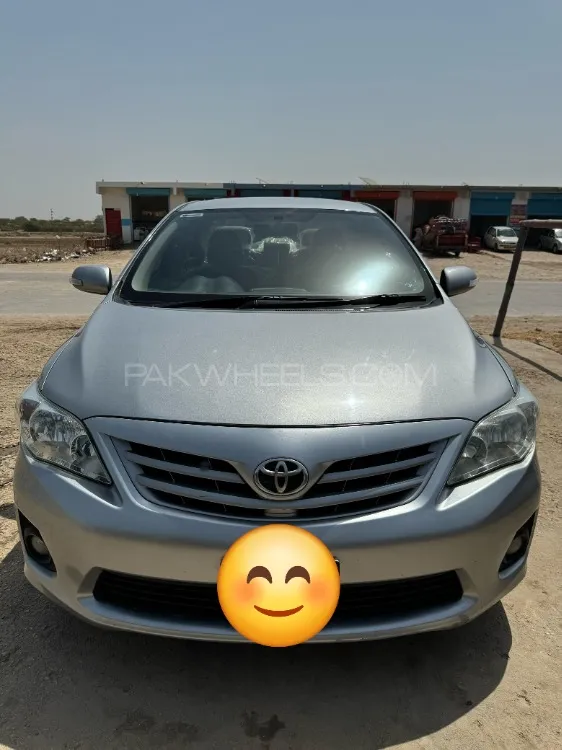 Toyota Corolla 2013 for Sale in Karachi Image-1