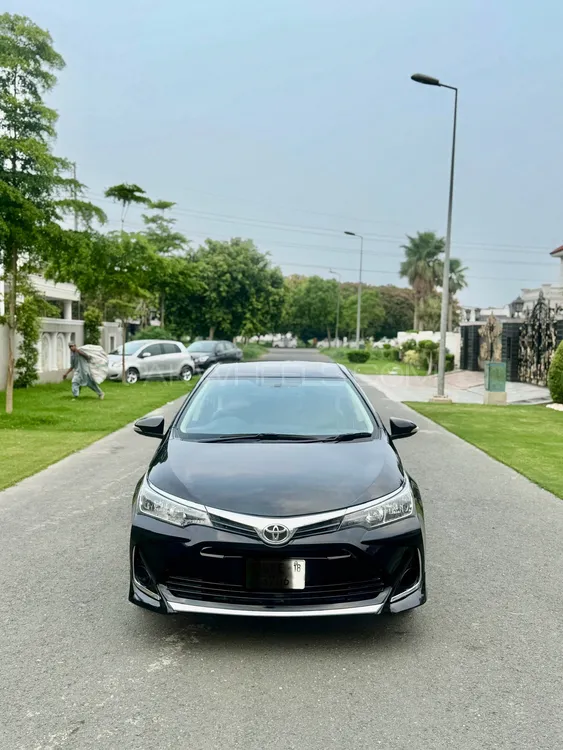 Toyota Corolla 2018 for Sale in Lahore Image-1