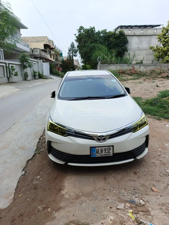 Toyota Corolla 2018 for Sale in Islamabad Image-1