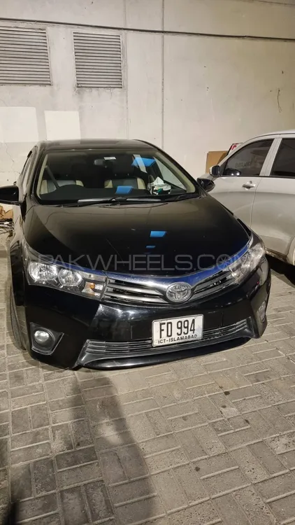 Toyota Corolla 2015 for Sale in Islamabad Image-1