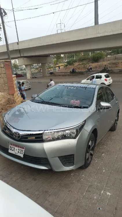 Toyota Corolla 2015 for Sale in Karachi Image-1