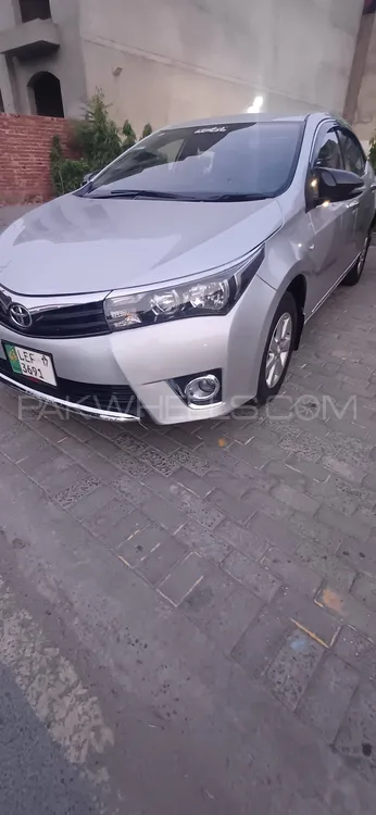 Toyota Corolla 2017 for Sale in Lahore Image-1
