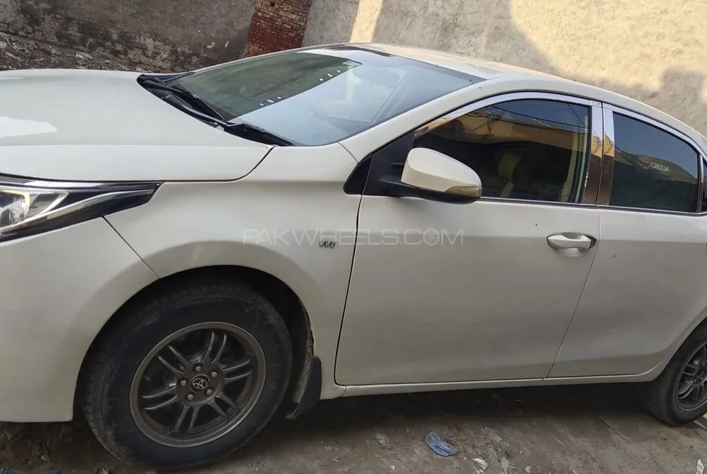 Toyota Corolla 2018 for Sale in Shakargarh Image-1