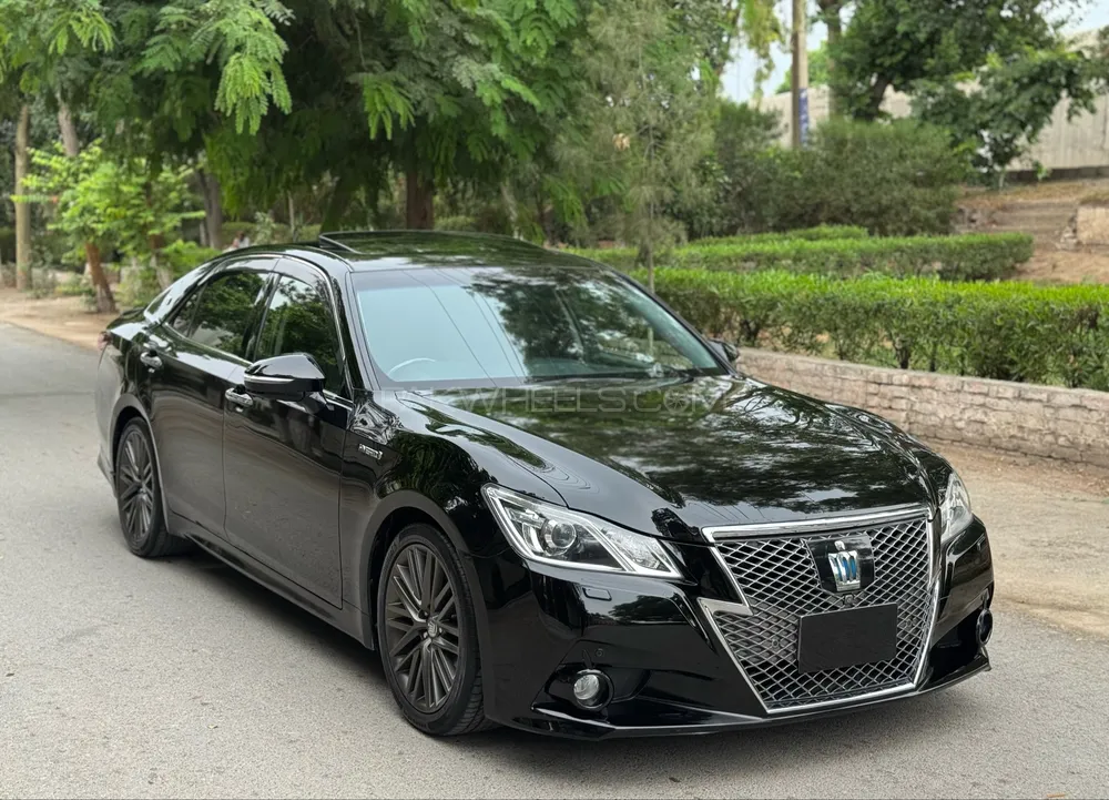 Toyota Crown 2013 for Sale in Peshawar Image-1