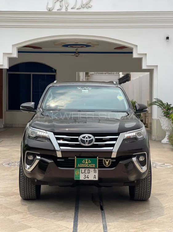 Toyota Fortuner 2018 for Sale in Sheikhupura Image-1