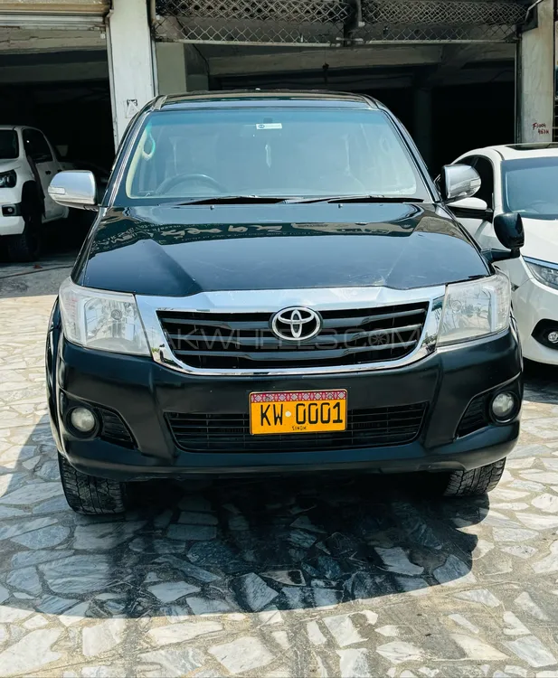 ٹویوٹا ہائیلکس 2016 for Sale in پشاور Image-1