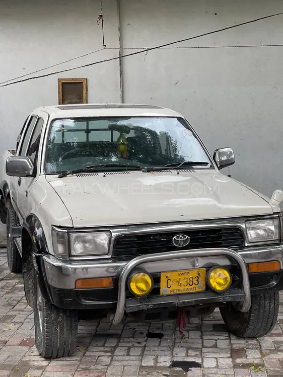 Toyota Hilux 1993 for Sale in Lahore Image-1