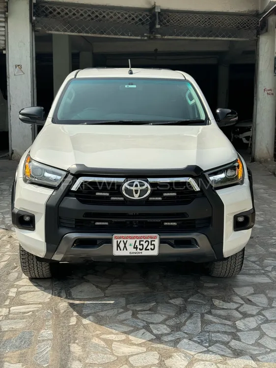 Toyota Hilux 2018 for Sale in Peshawar Image-1