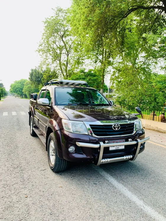 Toyota Hilux 2013 for Sale in Lahore Image-1