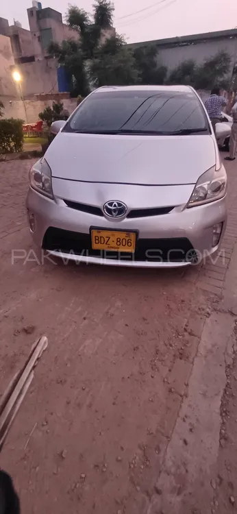 Toyota Prius 2012 for Sale in Lahore Image-1