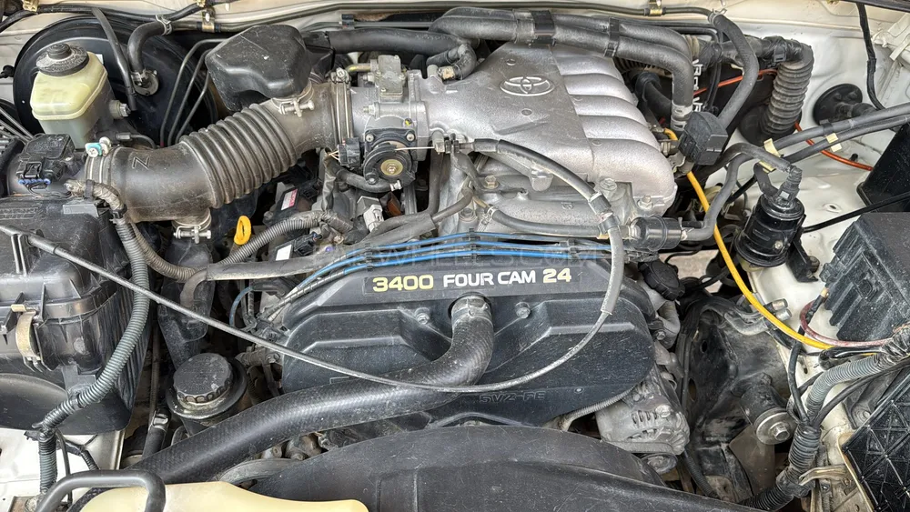 Toyota Surf 2004 for Sale in Quetta Image-1
