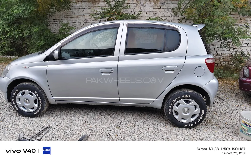 Toyota Vitz 1999 for Sale in Peshawar Image-1