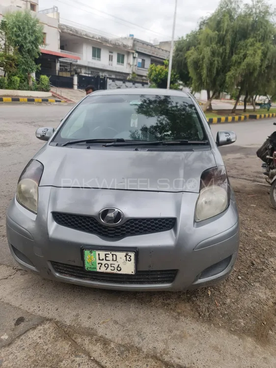 Toyota Vitz 2009 for Sale in Islamabad Image-1
