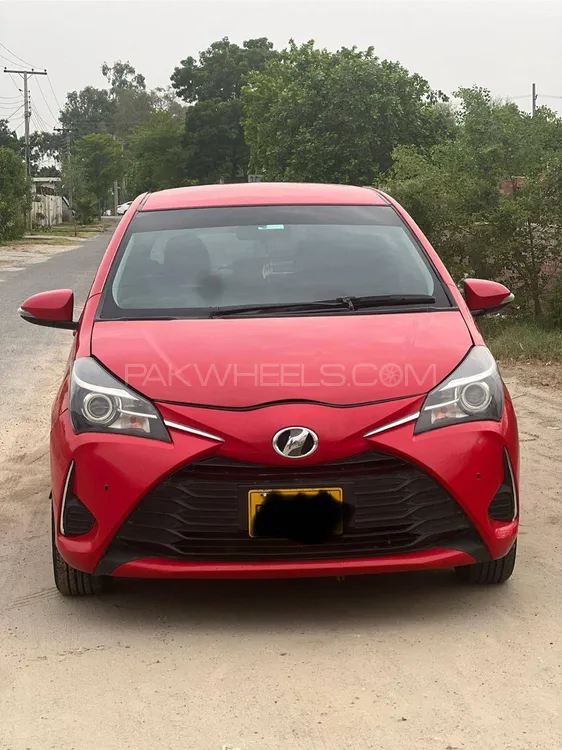 Toyota Vitz 2014 for Sale in Multan Image-1