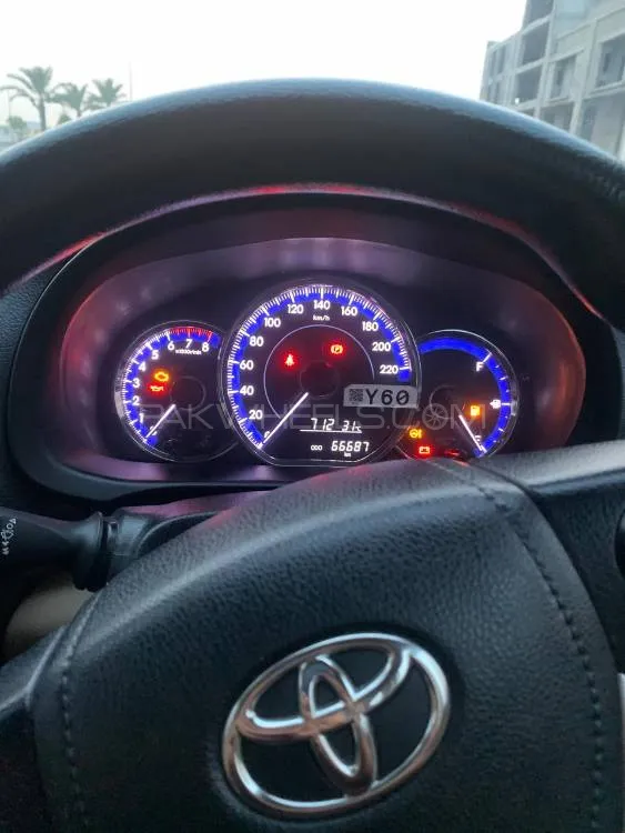 Toyota Yaris Sedan 2021 for Sale in Lahore Image-1