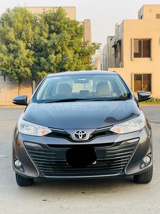 Toyota Yaris Sedan 2021 for Sale in Lahore Image-1
