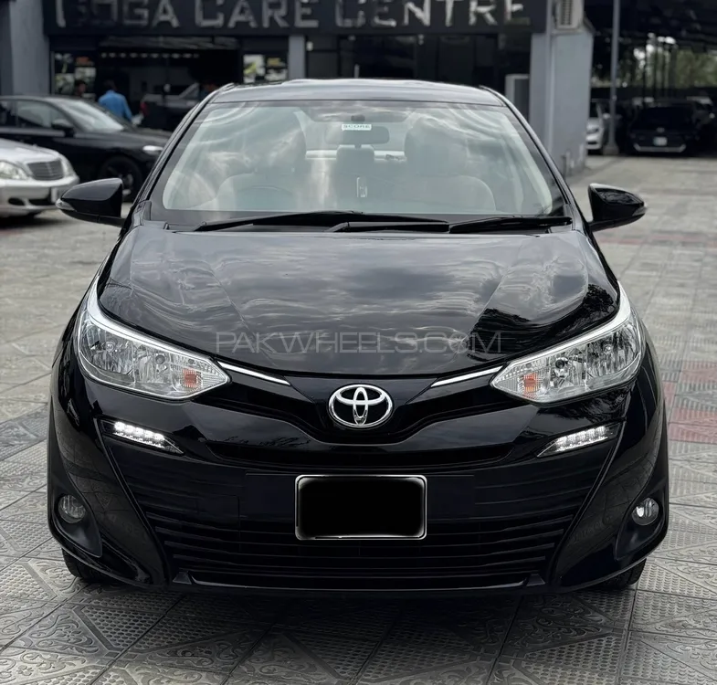 Toyota Yaris Sedan 2021 for Sale in Islamabad Image-1