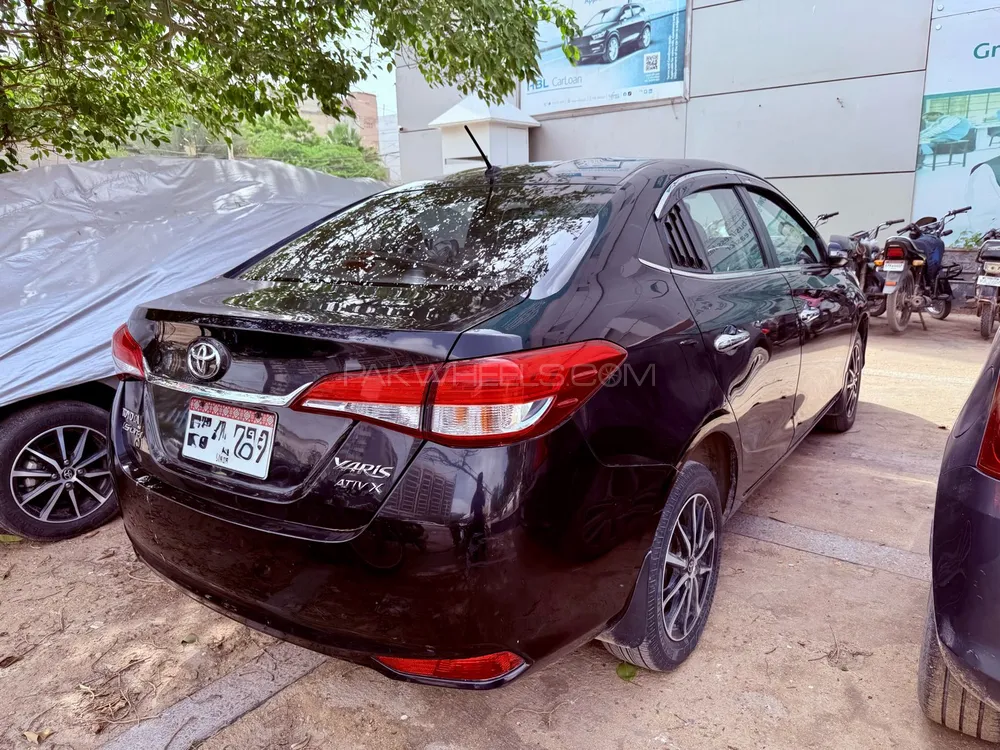 Toyota Yaris Sedan 2022 for Sale in Karachi Image-1