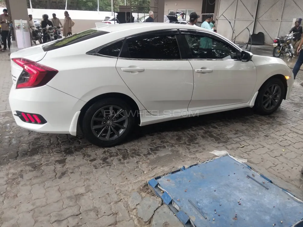 Honda Civic 2020 for Sale in Lahore Image-1