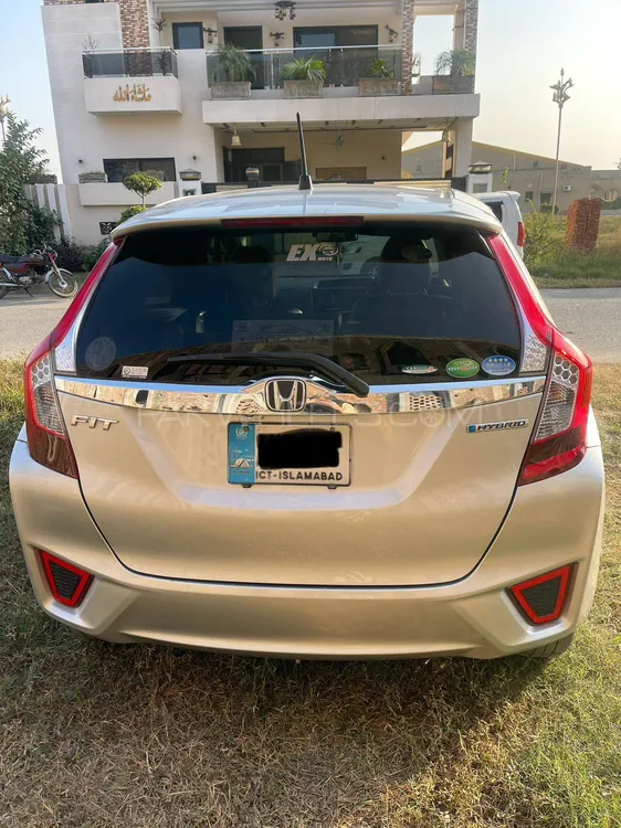 Honda Fit 2016 for Sale in Lahore Image-1