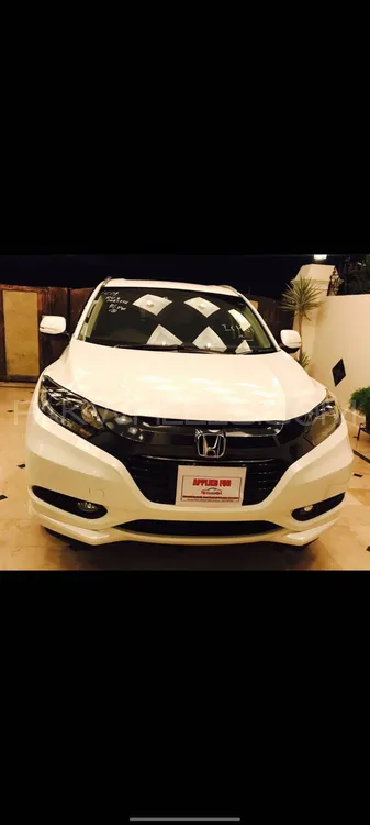 Honda Vezel 2015 for Sale in Islamabad Image-1