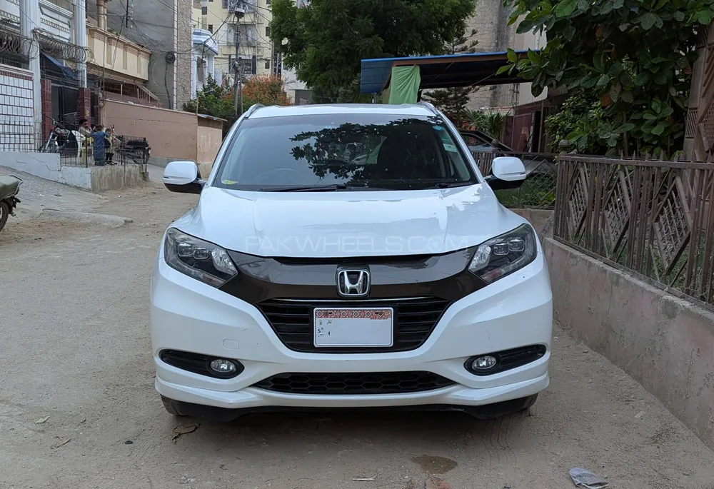 Honda Vezel 2016 for Sale in Karachi Image-1