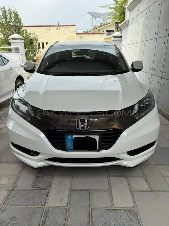 Honda Vezel 2016 for Sale in Islamabad Image-1