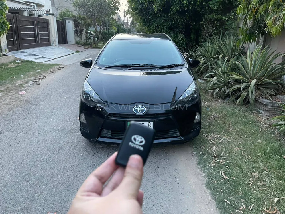 Toyota Aqua 2012 for Sale in Lahore Image-1