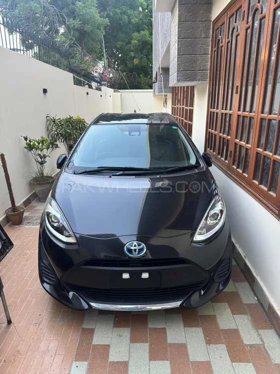 Toyota Aqua 2020 for Sale in Karachi Image-1