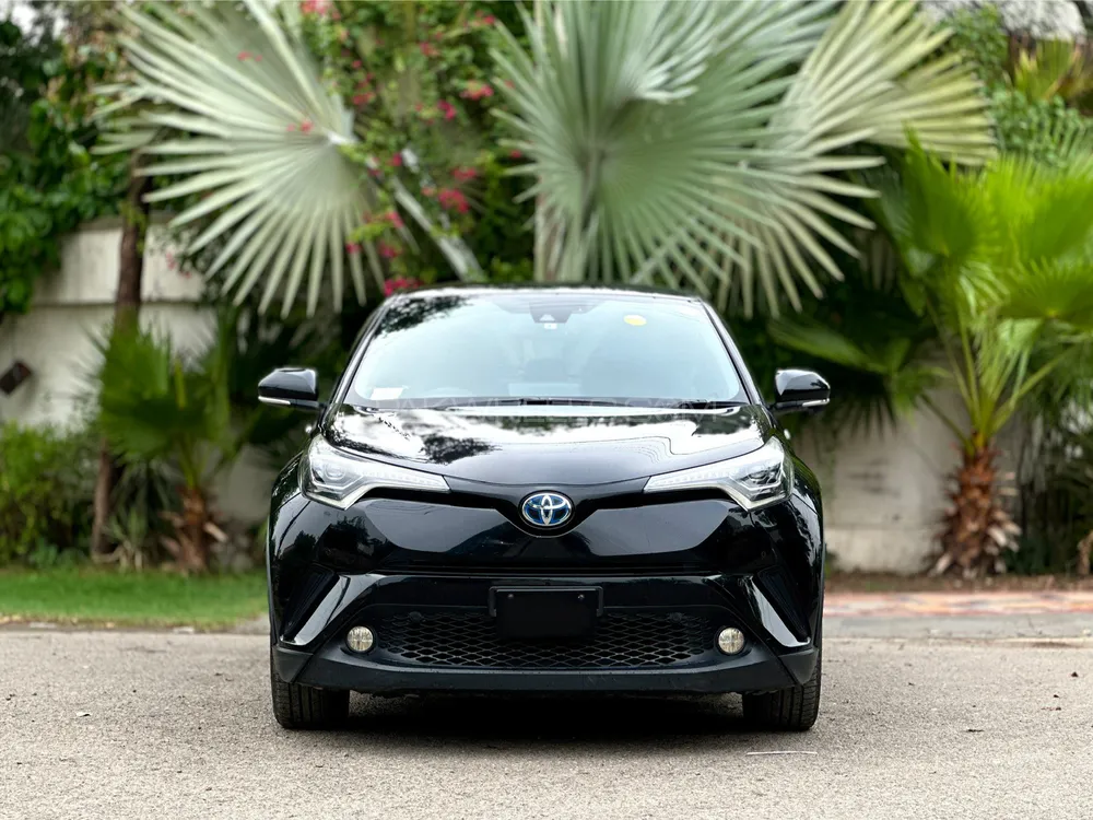 Toyota C-HR 2017 for Sale in Lahore Image-1