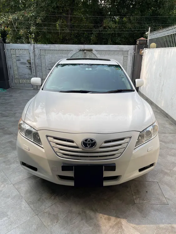 Toyota Camry 2008 for Sale in Lahore Image-1