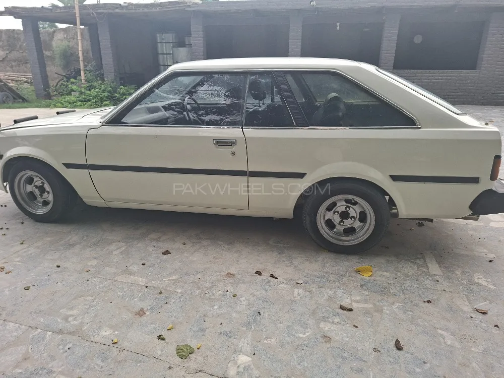 Toyota Corolla 1981 for Sale in Peshawar Image-1