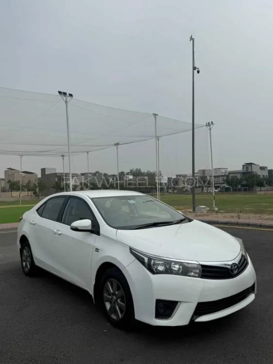 Toyota Corolla 2016 for Sale in Lahore Image-1