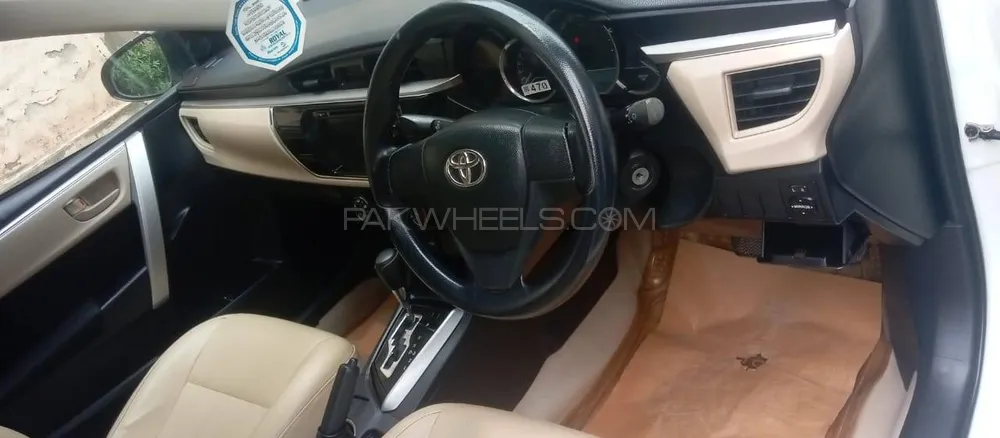 Toyota Corolla 2017 for Sale in Lahore Image-1
