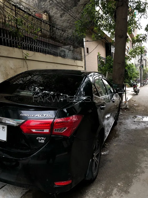Toyota Corolla 2015 for Sale in Lahore Image-1