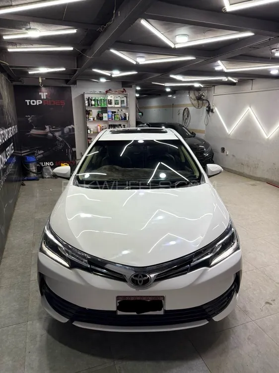 Toyota Corolla 2018 for Sale in Karachi Image-1