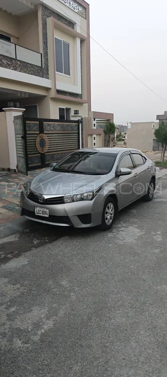 Toyota Corolla 2015 for Sale in Islamabad Image-1