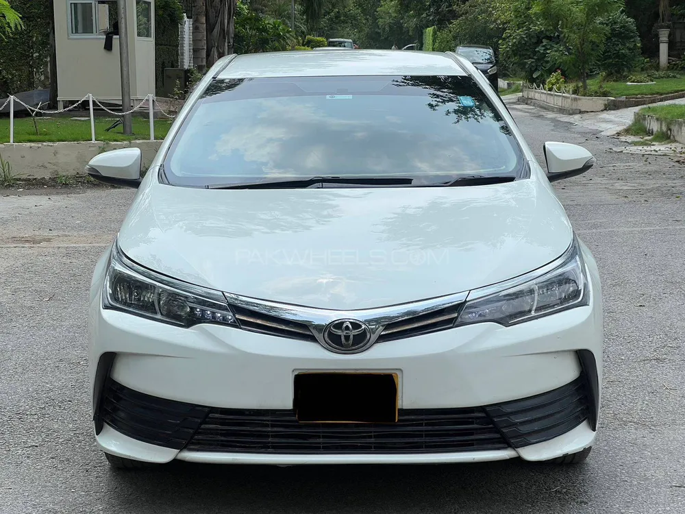 Toyota Corolla 2016 for Sale in Islamabad Image-1