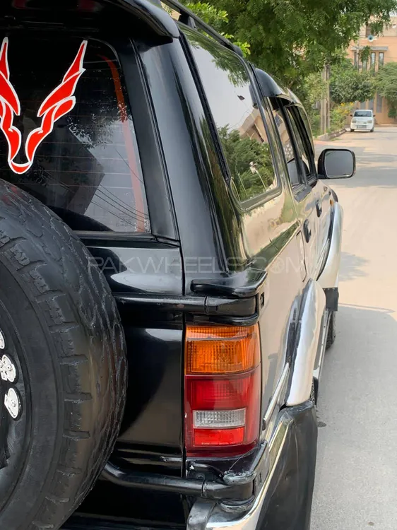 Toyota Hilux 1993 for Sale in Islamabad Image-1