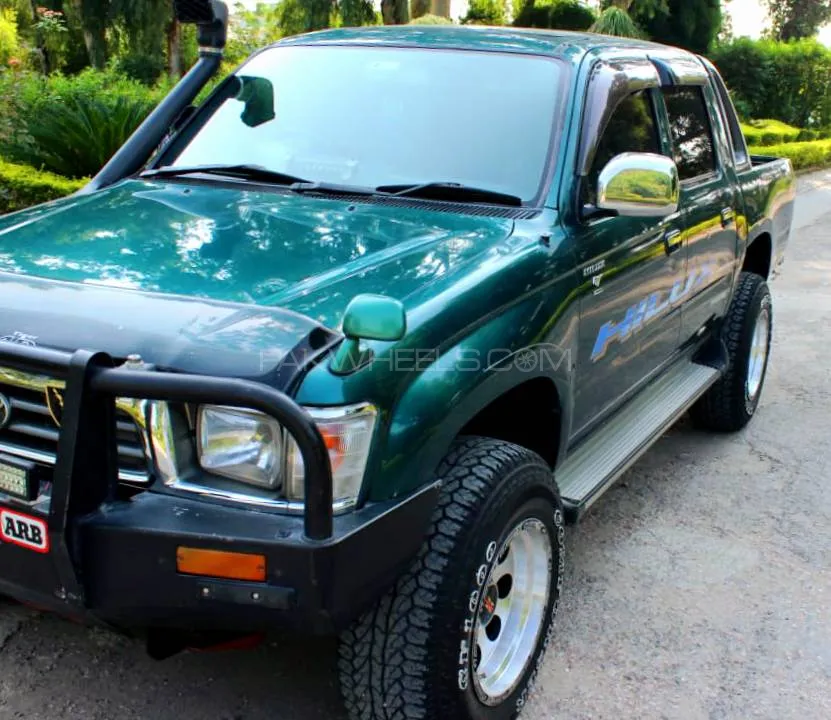 Toyota Hilux 2001 for Sale in Mardan Image-1