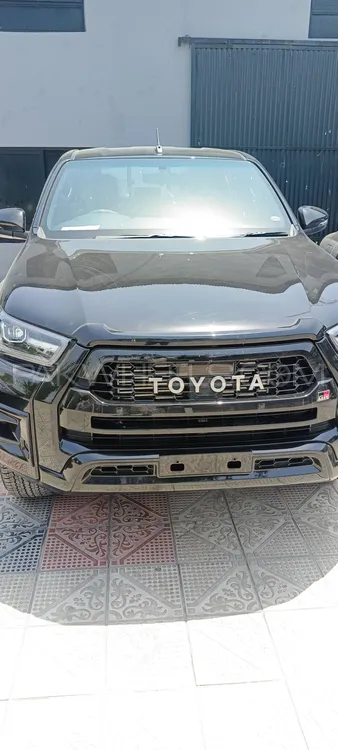 Toyota Hilux 2025 for Sale in Islamabad Image-1