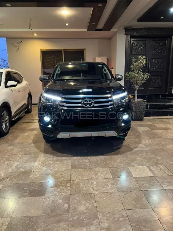 Toyota Hilux 2020 for Sale in Jhang Image-1