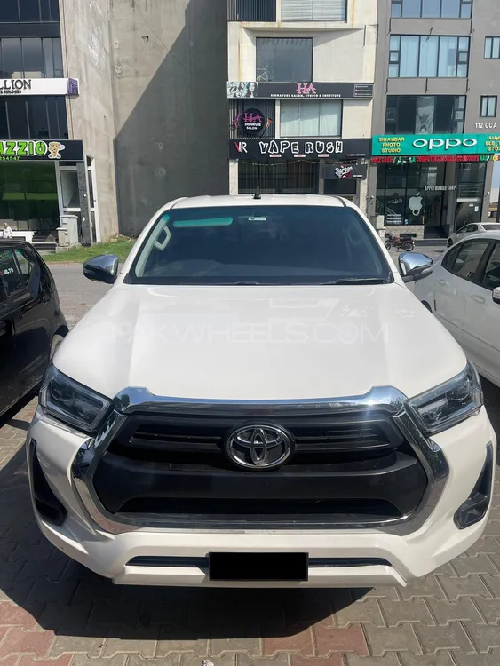 Toyota Hilux 2021 for Sale in Lahore Image-1